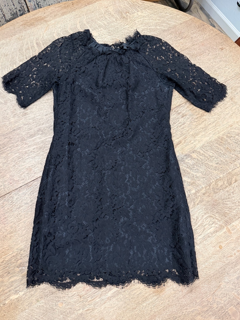 Banana Republic Black Lace 3/4 Sleeve Knee Length Dress size 10
